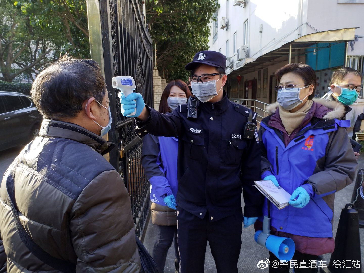 【上海警方通报两起违反防疫规定的典型案例,违反防疫规定怎么处罚】